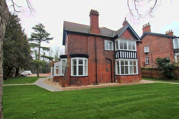 18 Bedroom Block Of Apartments For Sale In The Lodge, Abbey Road, Grimsby, DN32