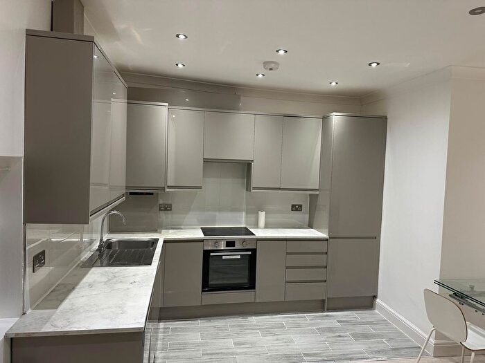 2 Bedroom Flat To Rent In Lordship Lane, London, N22