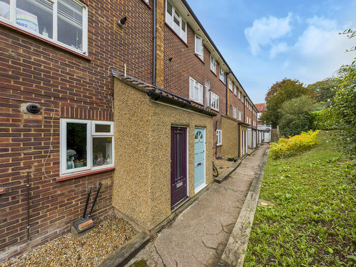 2 Bedroom Maisonette To Rent In Edgecote House, Amersham Hill, High Wycombe, HP13