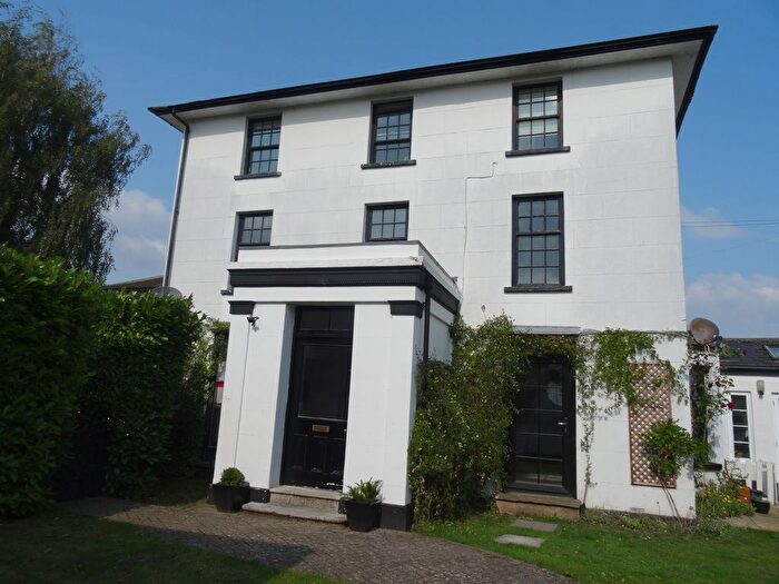 1 Bedroom Flat To Rent In Flat, Grove Lodge, Beaufort Road, Kingston, KT1