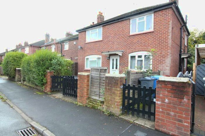 2 Bedroom Flat To Rent In Caldervale Avenue, Chorlton, Manchester, M21