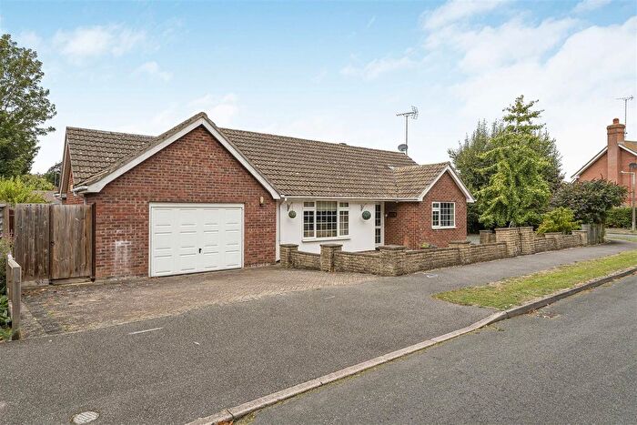 2 Bedroom Detached Bungalow For Sale In Wyndham Way, Newmarket, CB8