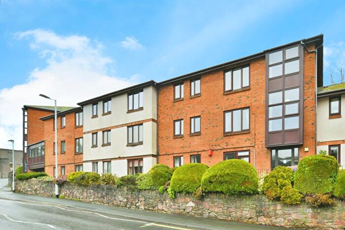 2 Bedroom Flat For Sale In Mudge Way, Plymouth, PL7