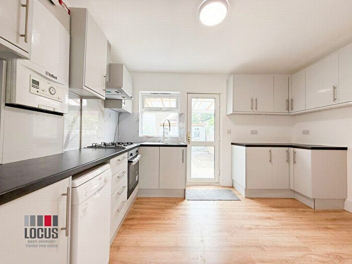 3 Bedroom Terraced House To Rent In Galliard Road, Edmonton, N9