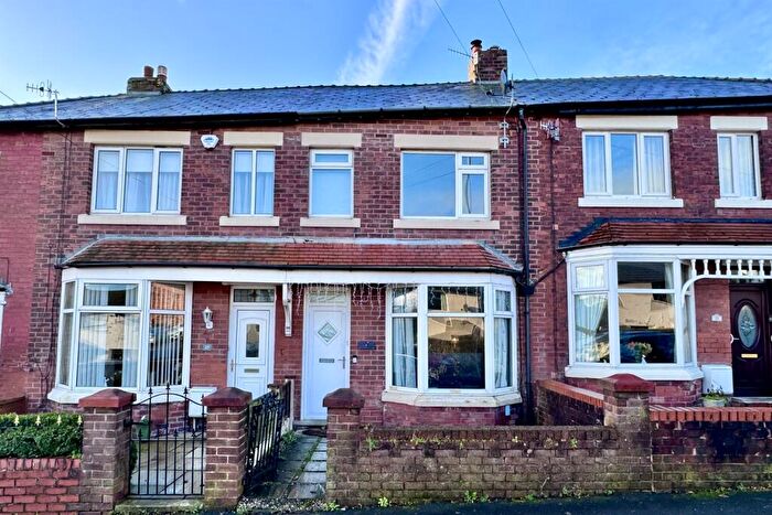 2 Bedroom Terraced House For Sale In Taylor Street, Hollingworth, Hyde, SK14