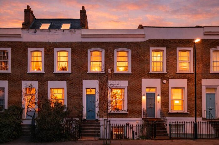 5 Bedroom Terraced House For Sale In Wolsey Road, Islington, N1