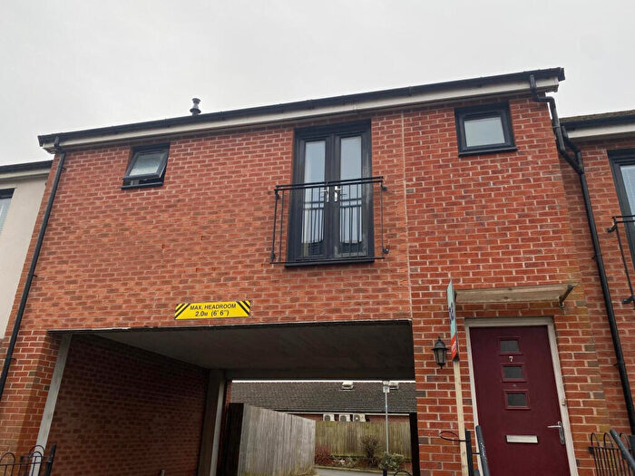 1 Bedroom Apartment To Rent In Shillingford Road, Oldham, Lancashire, OL9