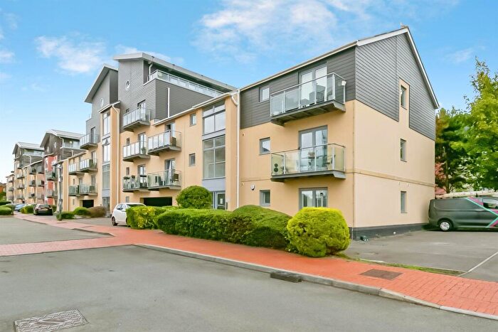 2 Bedroom Flat For Sale In Cei Dafydd, Barry, CF63