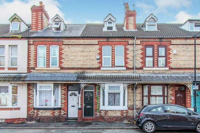 3 Bedroom House To Rent In Elmfield Road, Doncaster, South Yorkshire, DN1