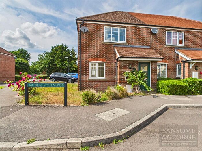 2 Bedroom End Of Terrace House For Sale In Acorn Gardens, Burghfield Common, Reading, Berkshire, RG7