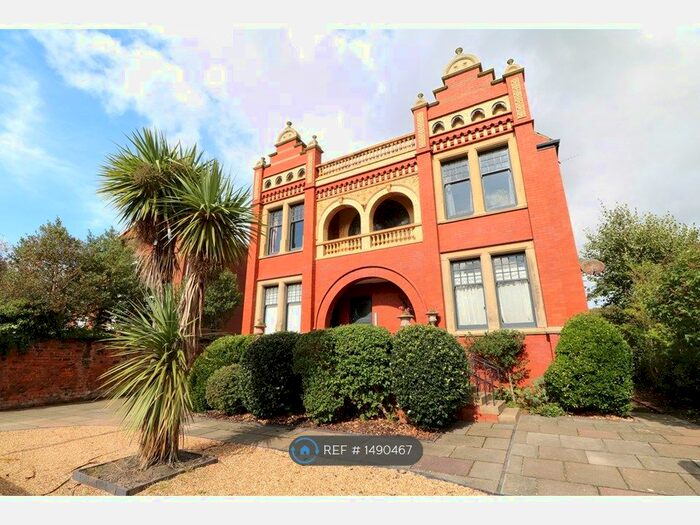 2 Bedroom Flat To Rent In Lord Street West, Southport, PR8