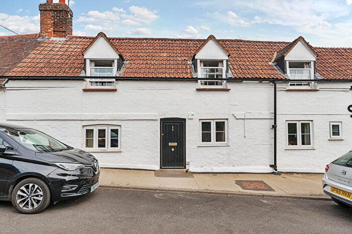 3 Bedroom Terraced House For Sale In Brook Street, Great Bedwyn, Marlborough, SN8