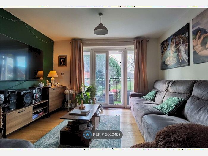 2 Bedroom Flat To Rent In Cirrus Drive, Shinfield, Reading, RG2