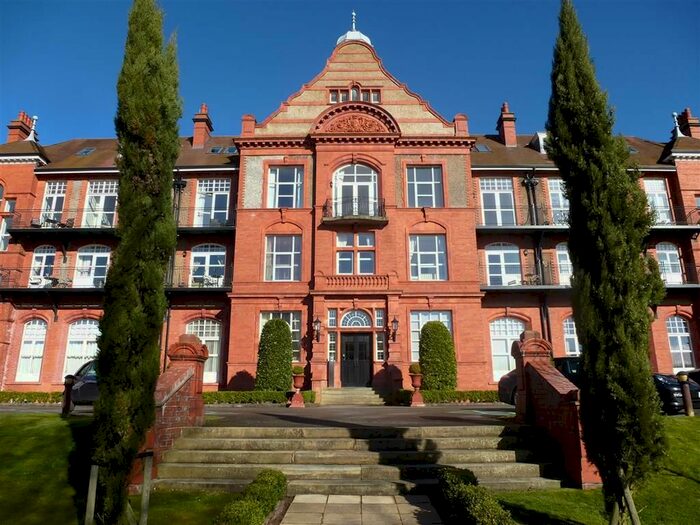 2 Bedroom Flat To Rent In Kingswood Park, Kingswood, Frodsham, WA6