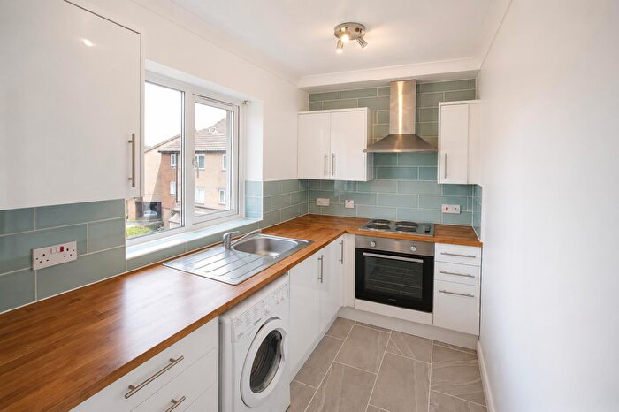 Studio To Rent In Abbeyfields Close, NW10