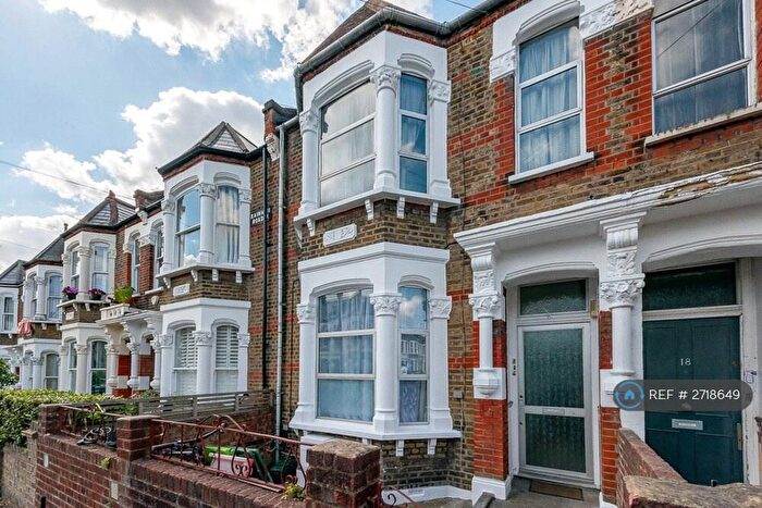 2 Bedroom Flat To Rent In Rainham Road, London, NW10