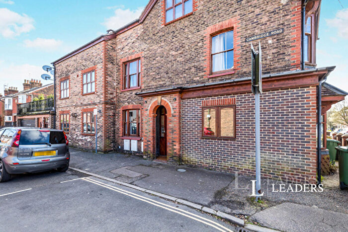 2 Bedroom Flat To Rent In New Street, Horsham, West Sussex, RH13