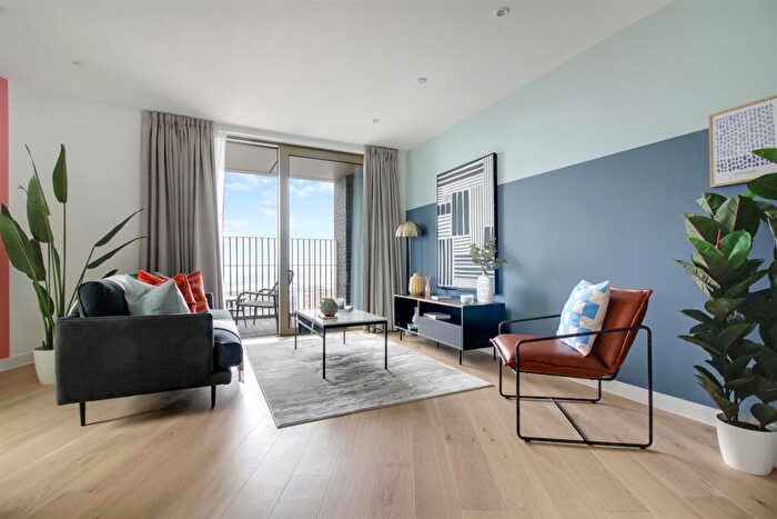 2 Bedroom Apartment To Rent In Station Road, Tottenham, N17