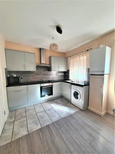 1 Bedroom Flat To Rent In Hastings Street, Luton, LU1