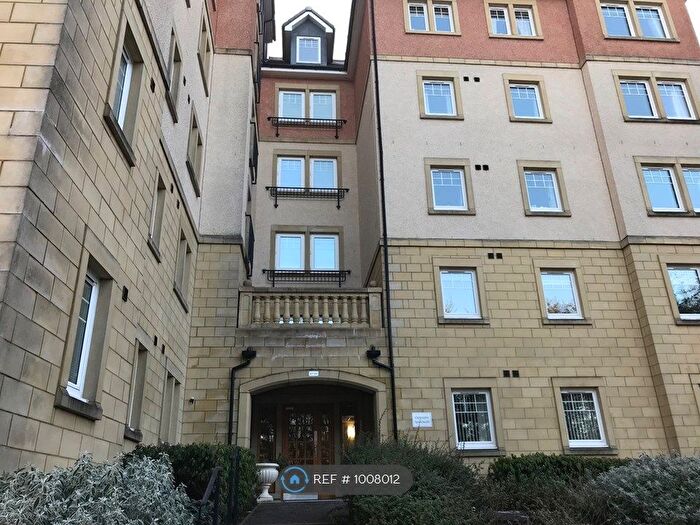 2 Bedroom Flat To Rent In Eagles View, Livingston, EH54