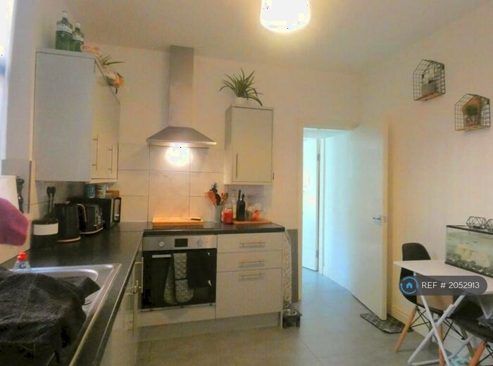 1 Bedroom Flat To Rent In Gotham Street, Leicester, LE2