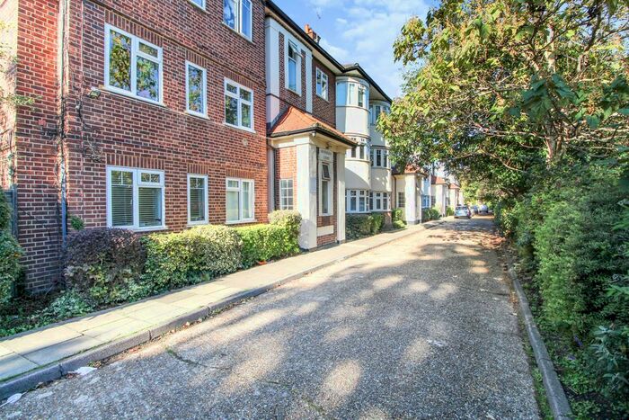 2 Bedroom Flat To Rent In Minehead Court, Rayners Lane, Harrow, HA2