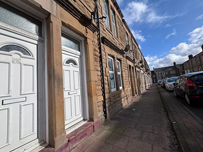 3 Bedroom Flat To Rent In Asher Street, Gateshead, NE10