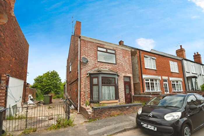 3 Bedroom Detached House For Sale In Gray Street, Clowne, Chesterfield, Derbyshire, S43