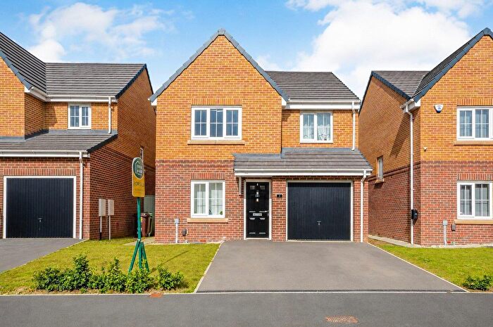 4 Bedroom Property For Sale In Bobbin Way, Wakefield, WF2