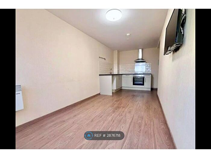 2 Bedroom Flat To Rent In Daniel House, Bootle, L20