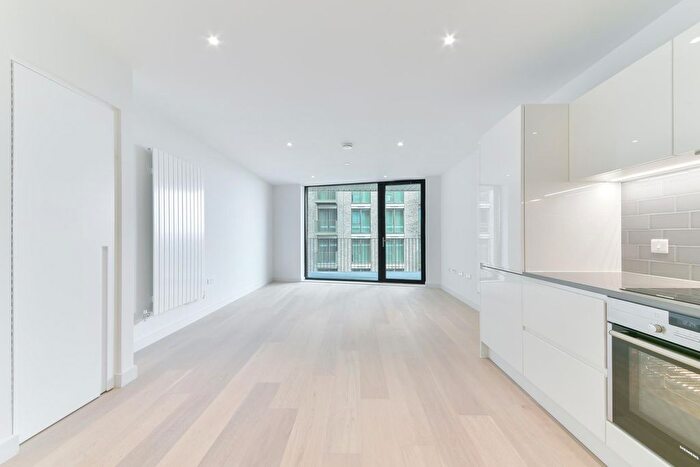 1 Bedroom Flat To Rent In Mercier Court, Royal Wharf, London, E16