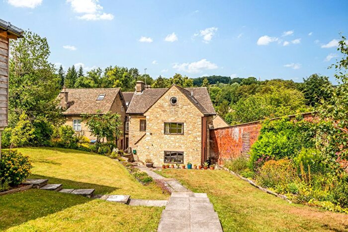 4 Bedroom Semi-detached House For Sale In Bath Road, Woodchester, Stroud, GL5