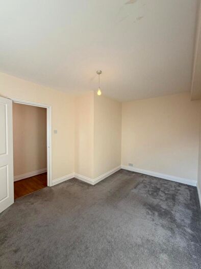 3 Bedroom Flat To Rent In Lewes Road, Brighton, BN2