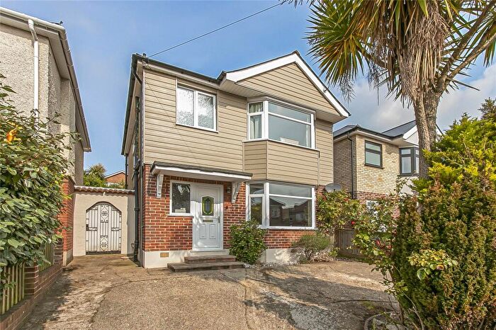 3 Bedroom Detached House For Sale In Farcroft Road, Parkstone, Poole, Dorset, BH12