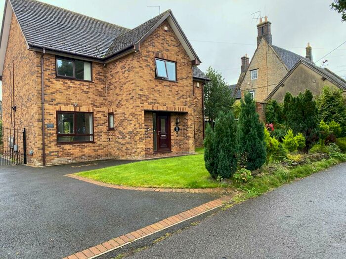 4 Bedroom Detached House For Sale In Baker Street, Gayton, Northampton, NN7