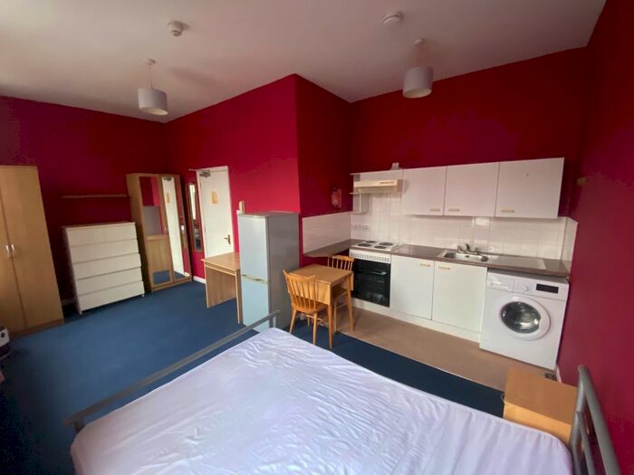 1 Bedroom Flat To Rent In Victoria Road, London, N4
