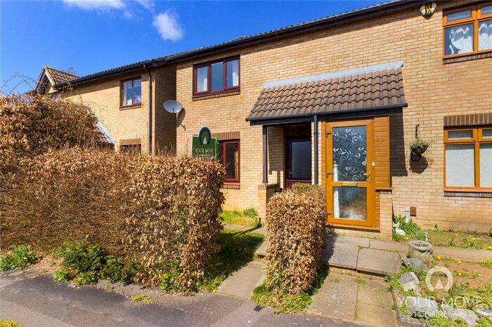 3 Bedroom Semi-Detached House To Rent In Barn Owl Close, Northampton, NN4