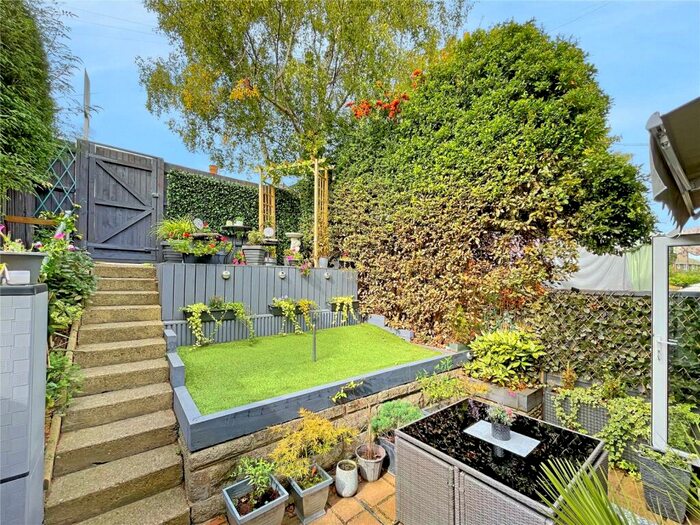 3 Bedroom Terraced House For Sale In Sutherland Gardens, Rainham, Kent, ME8