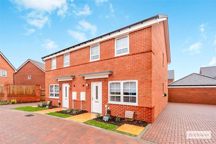 3 Bedroom Semi-Detached House To Rent In Martin Grove, Yapton, Arundel, BN18