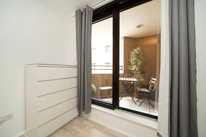 2 Bedroom Flat For Sale In Cromwell Road, London, SW7