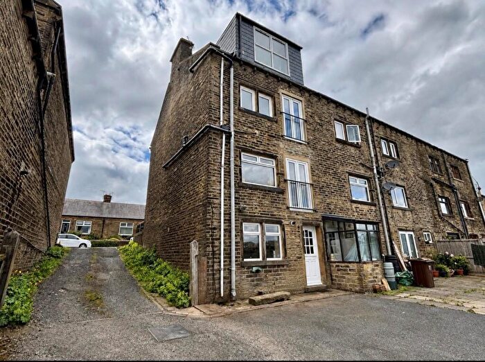 3 Bedroom Terraced House For Sale In Dolphin Terrace, Queensbury, Bradford, BD13