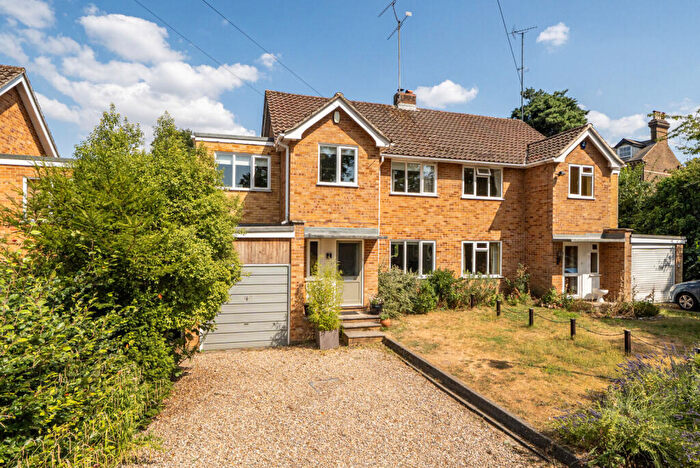 4 Bedroom Semi-Detached House For Sale In Lower Mount, Reading, Berkshire, RG1