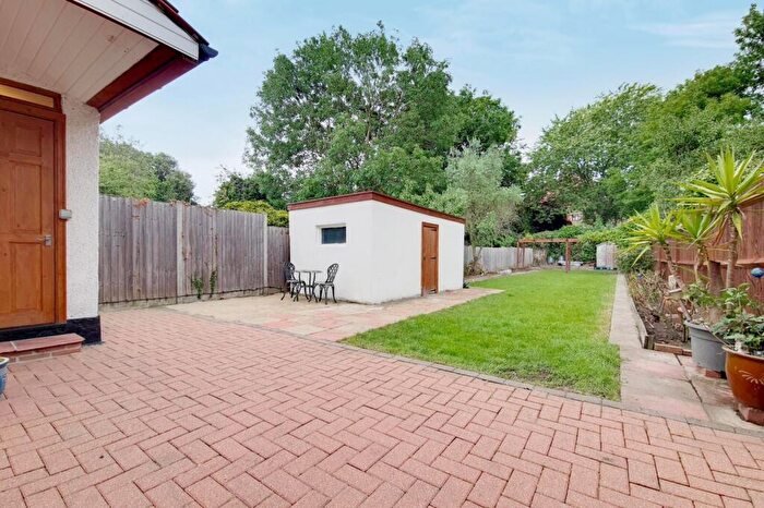 4 Bedroom Detached House To Rent In Atkins Road, London, SW12