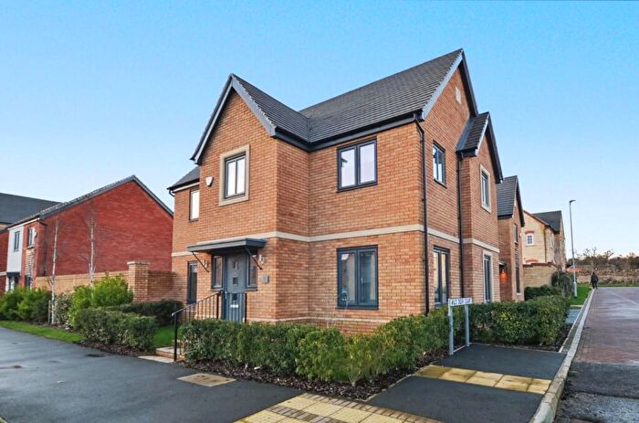 4 Bedroom Detached House For Sale In West Street, Upton, Northampton, NN5