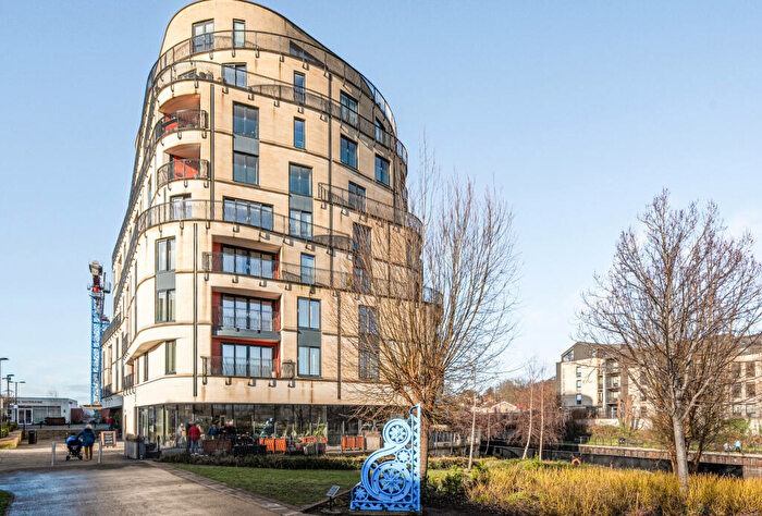 2 Bedroom Apartment For Sale In Midland Road, Bath, Somerset, BA2