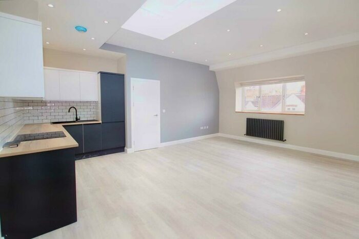 2 Bedroom Apartment To Rent In Buckingham Street, Aylesbury, HP20