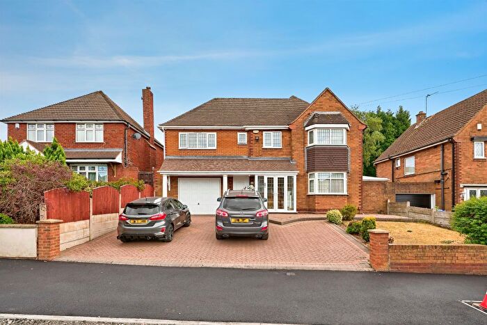 4 Bedroom Detached House For Sale In Hilderic Crescent, Dudley, DY1