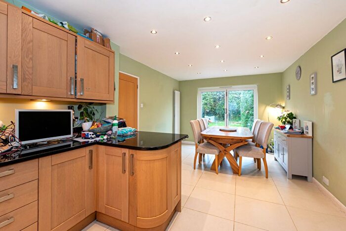 4 Bedroom Property For Sale In Albury Avenue, Cheam, SM2