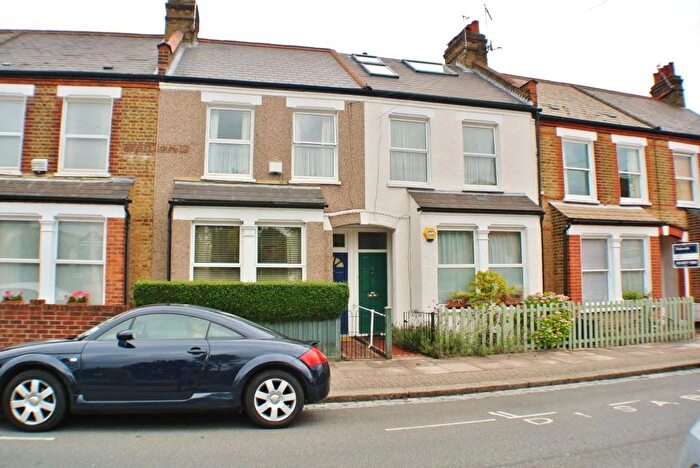 2 Bedroom Terraced House For Sale In Standen Road, London, SW18