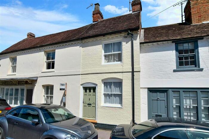 3 Bedroom Terraced House For Sale In Eyhorne Street, Hollingbourne, Maidstone, Kent, ME17